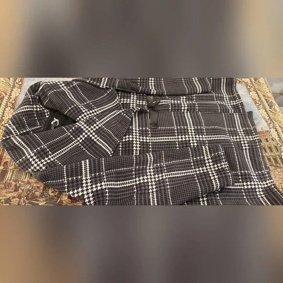 Plaid Women's Jacket - Black and White - Picture 11 of 13